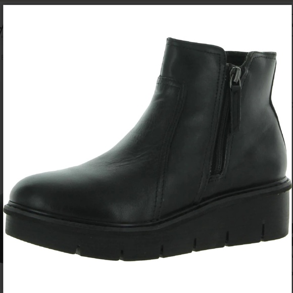 Clarks Boots NIB size 10 - Picture 7 of 7